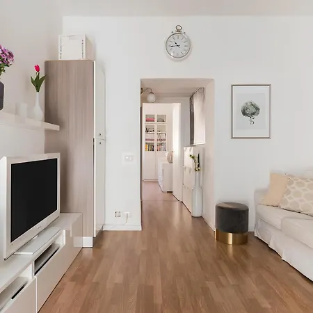 Apartment Charming Milanese Aparment *