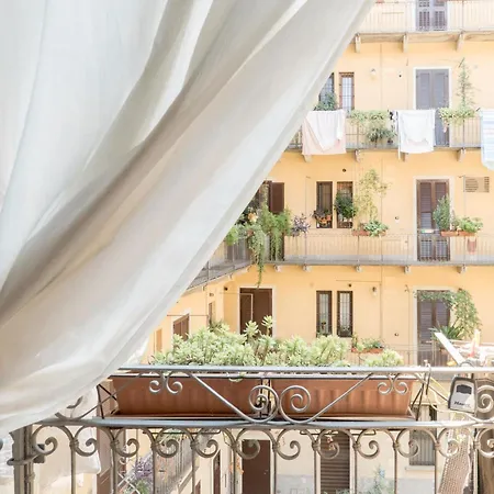 Charming Milanese Aparment Apartment *