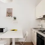 Charming Milanese Aparment Daire Milano