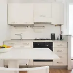 Daire Charming Milanese Aparment *